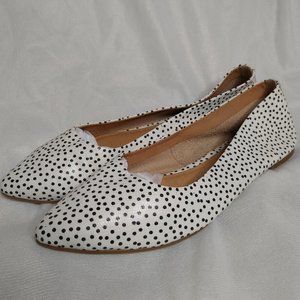 Anthropologie Womens Shoes Flats Leather Polka Dot Black White Pointed Toe 7